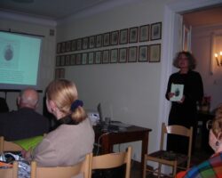 Promocja książki T.  Skłodowska-Curie z Mazowsza w Warszawie (9/13)